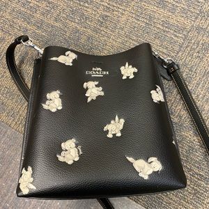 Coach Mollie Bucket 22 Leather Bag Playful Puppies Leather Purse NWOT